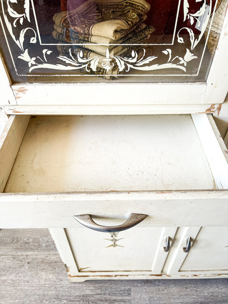 Vintage Retro White Hutch