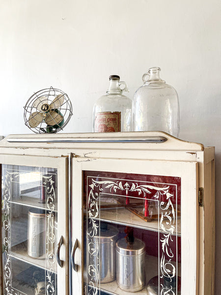 Vintage Retro White Hutch